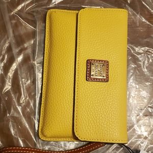 Dooney Milly wristlet